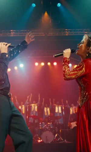 THE DEVIL WEARS PRADA 2 – Premieres Thursday, April 30th @7PM!